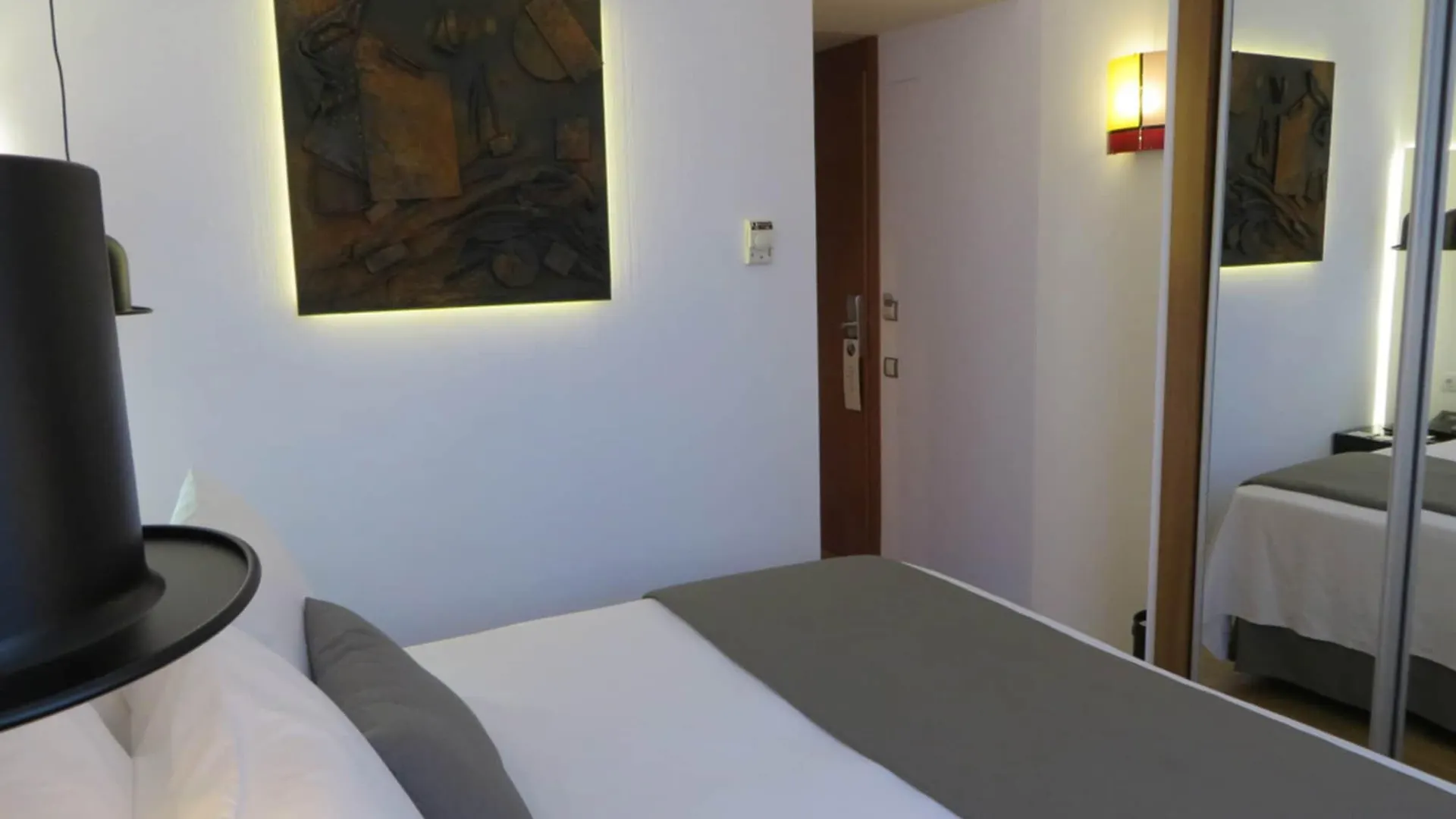 *** Hotel Evenia Rocafort Barcelona Spain