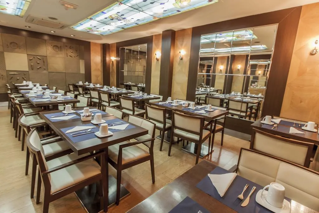 Hotel Evenia Rocafort Barcelona