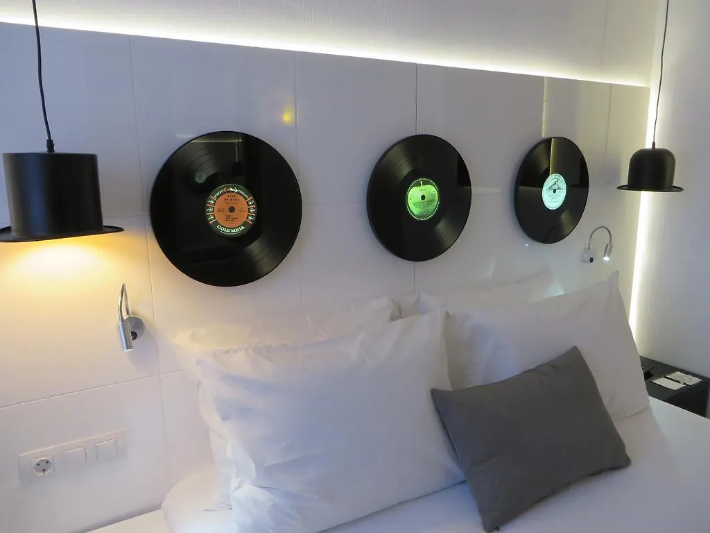 Evenia Rocafort Barcelona Hotel