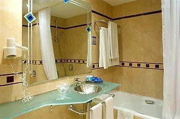 Hotel Evenia Rocafort Barcelona